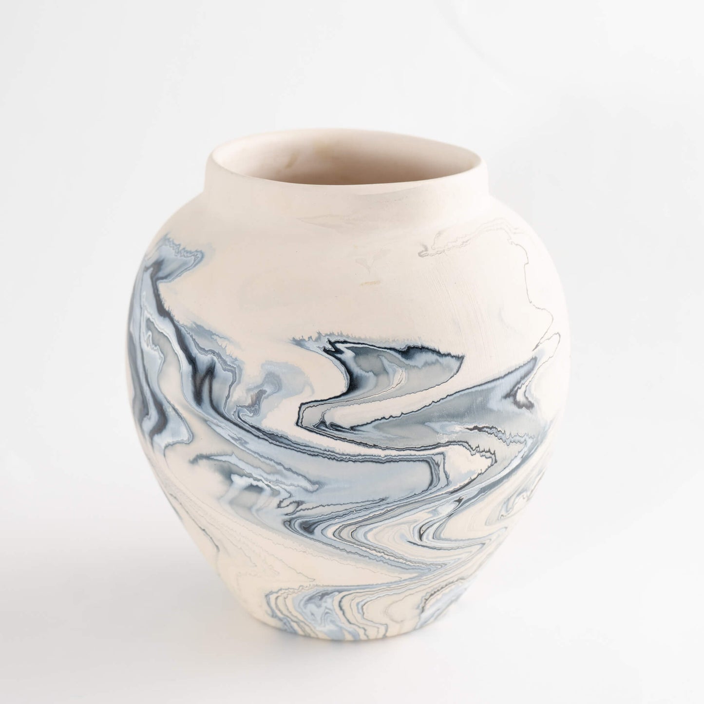 Load image into Gallery viewer, Vintage Blue Swirl Nemadji Pottery Vase
