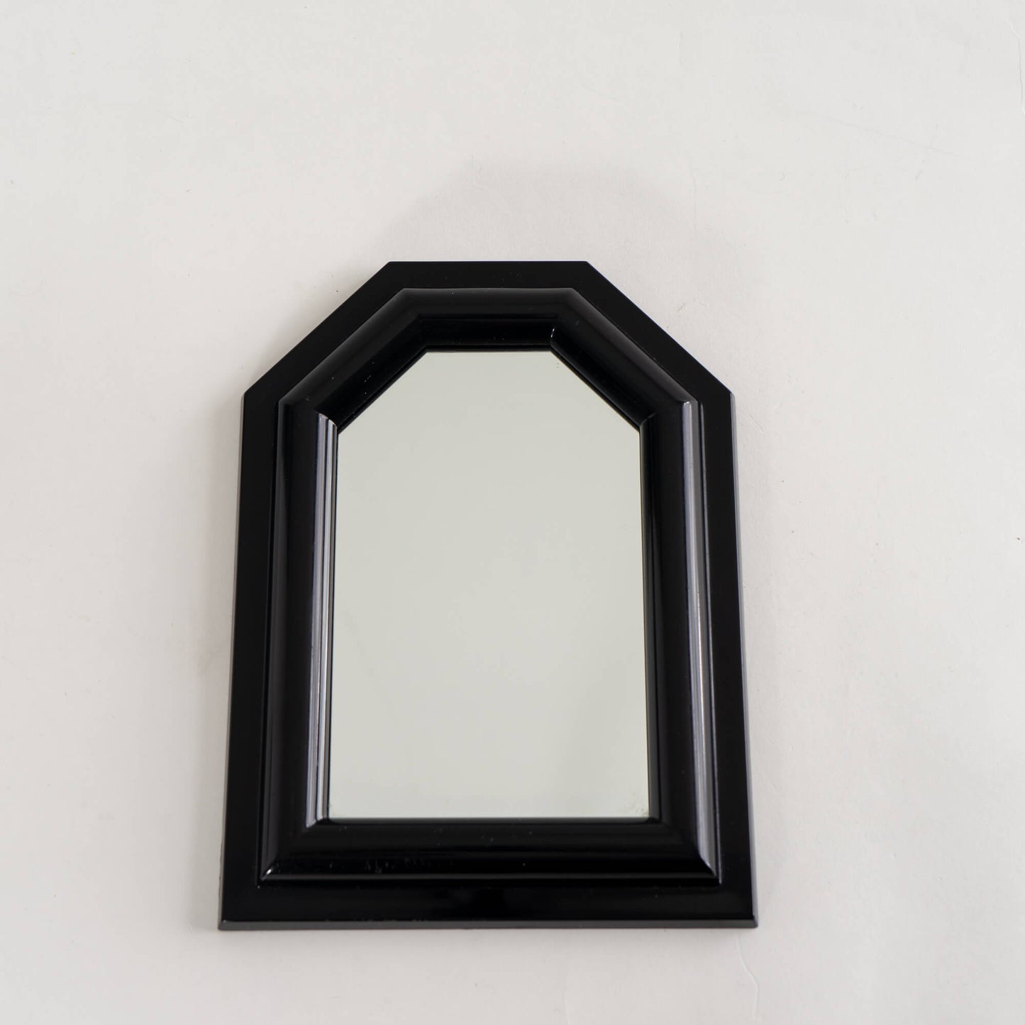 Load image into Gallery viewer, Vintage Black Wall Mirror - Hexagon
