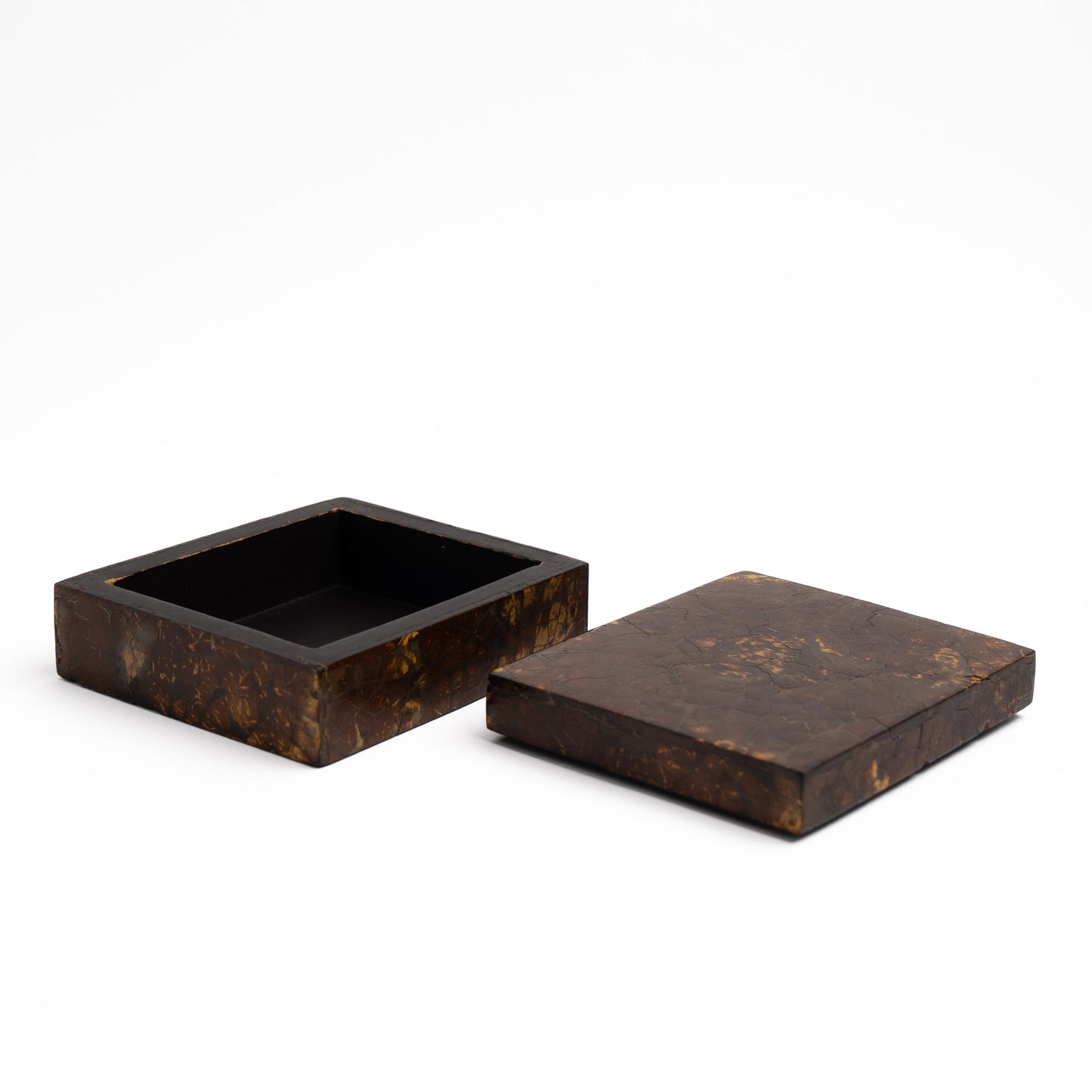 Vintage rectangular brown tessellated coconut shell lidded box 