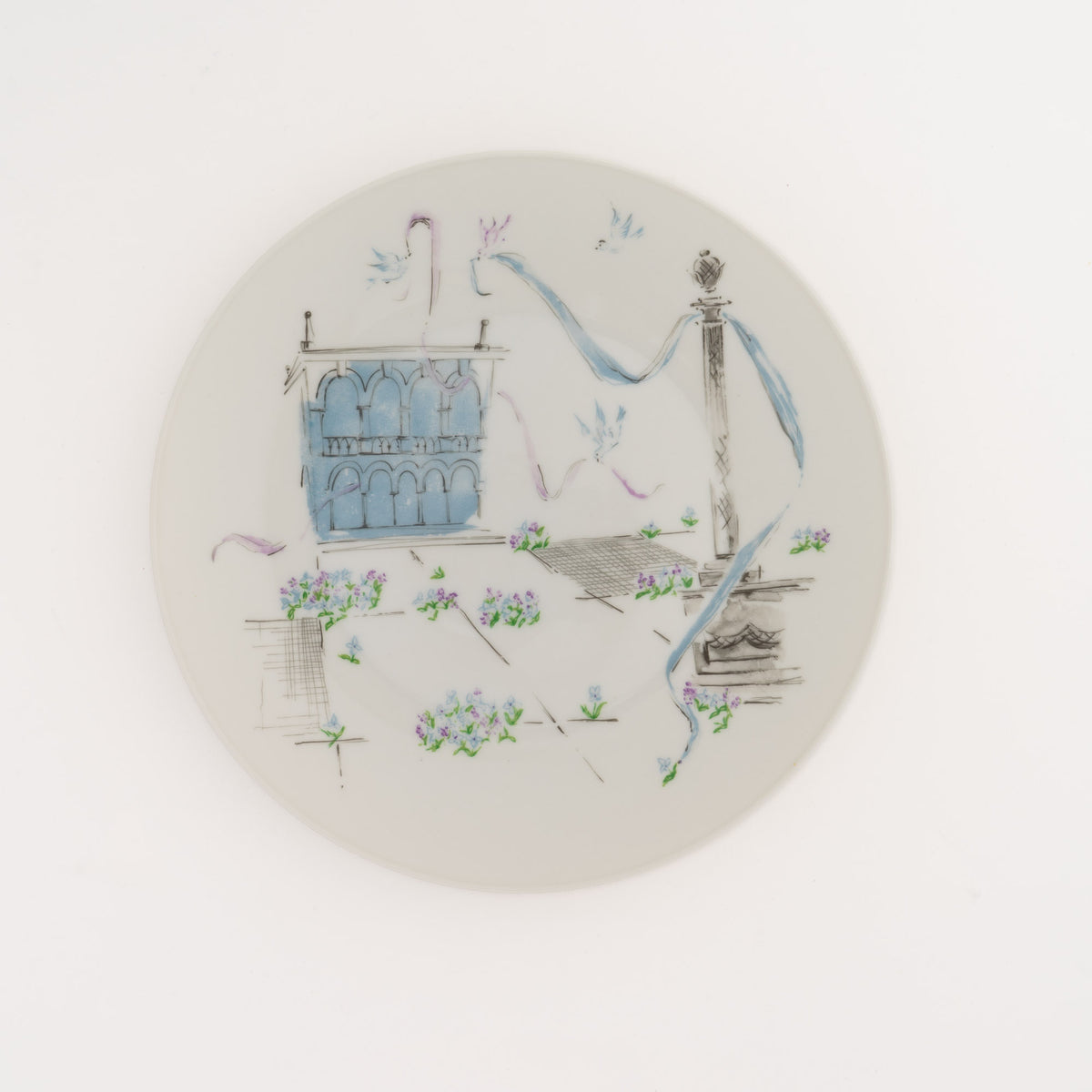 Close-up of Rosenthal Plaza porcelain plate