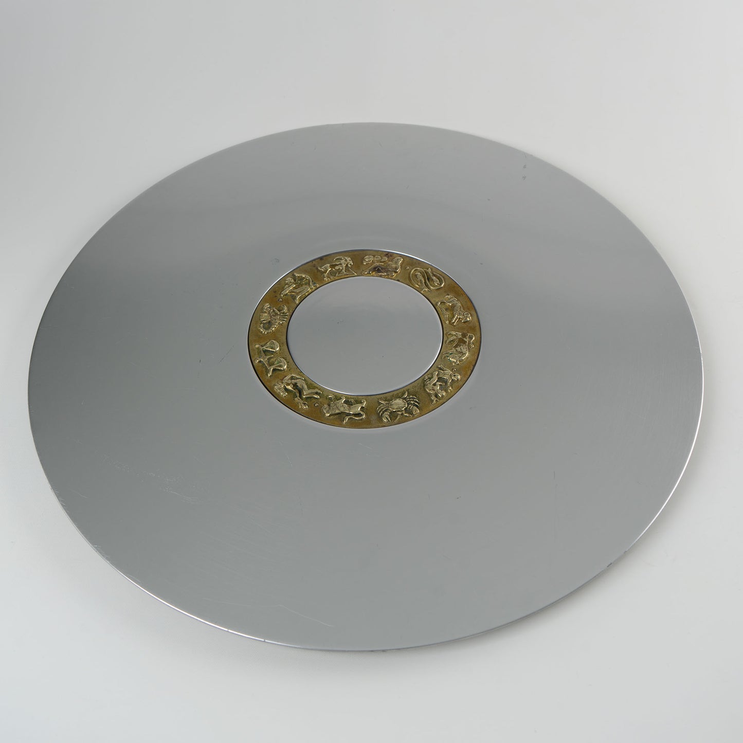 Load image into Gallery viewer, Vintage Kensington Zodiac Round Tray
