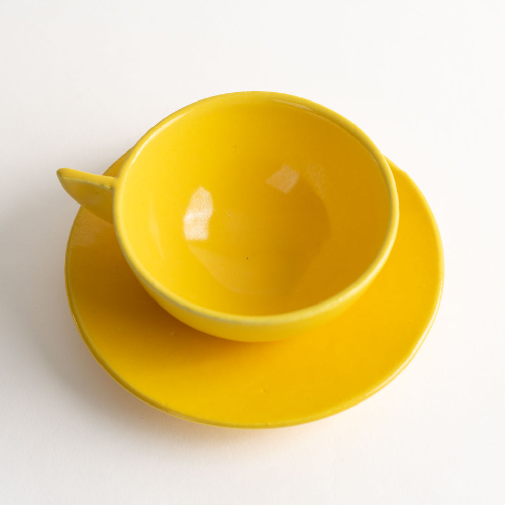 
                      
                        Vintage Mid-Century Modern Yellow Triangle-Handle Coffee Cups and Saucers
                      
                    