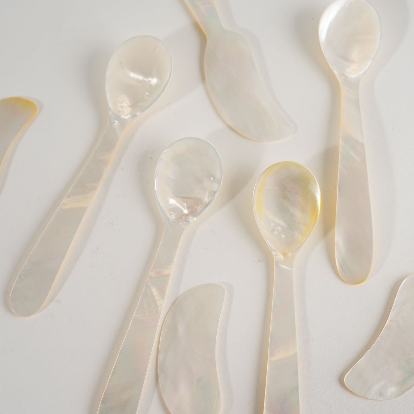 Load image into Gallery viewer, Vintage Mother of Pearl Caviar Spoons and Spreaders - Set of 8

