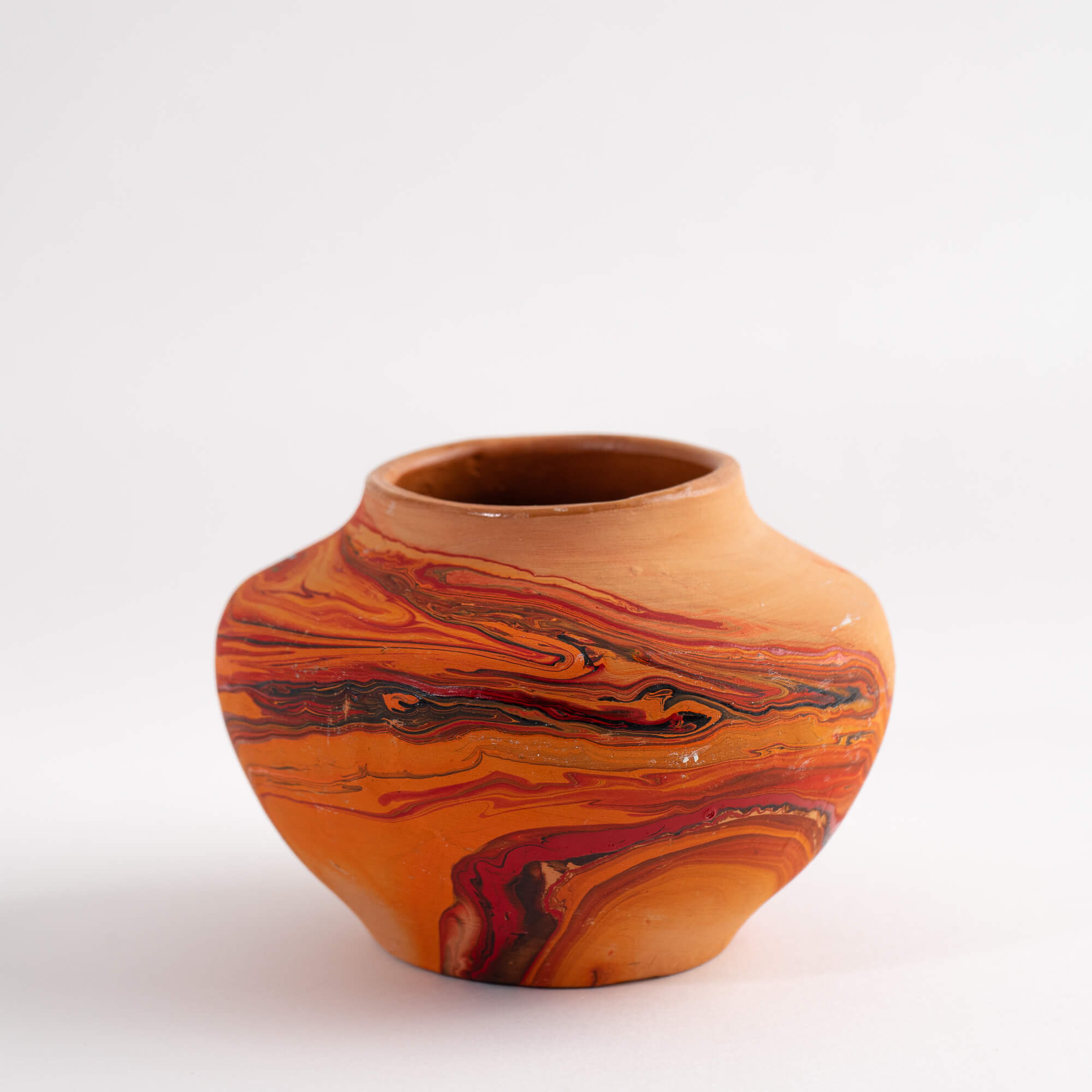 Vintage Swirled Orange Red Nemadji Pottery Vase – The Vintage Swirled Orange Red Nemadji Pottery Vase – The