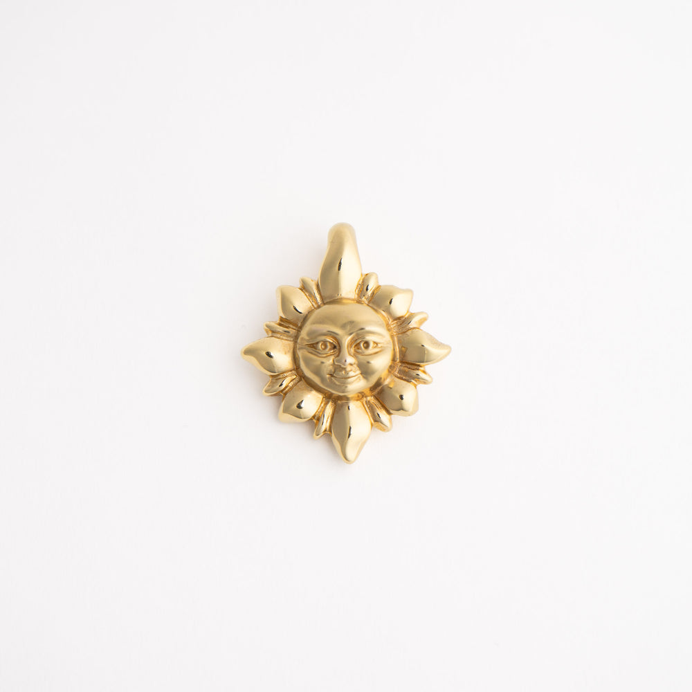 
                  
                    vintage 14k gold puffy smiling sun pendant 
                  
                
