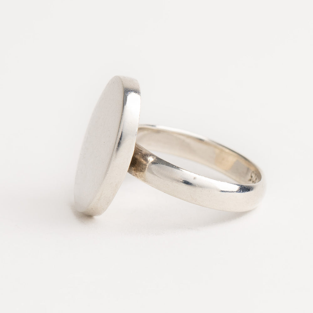 
                  
                    vintage sterling silver oval statement ring - size 9
                  
                