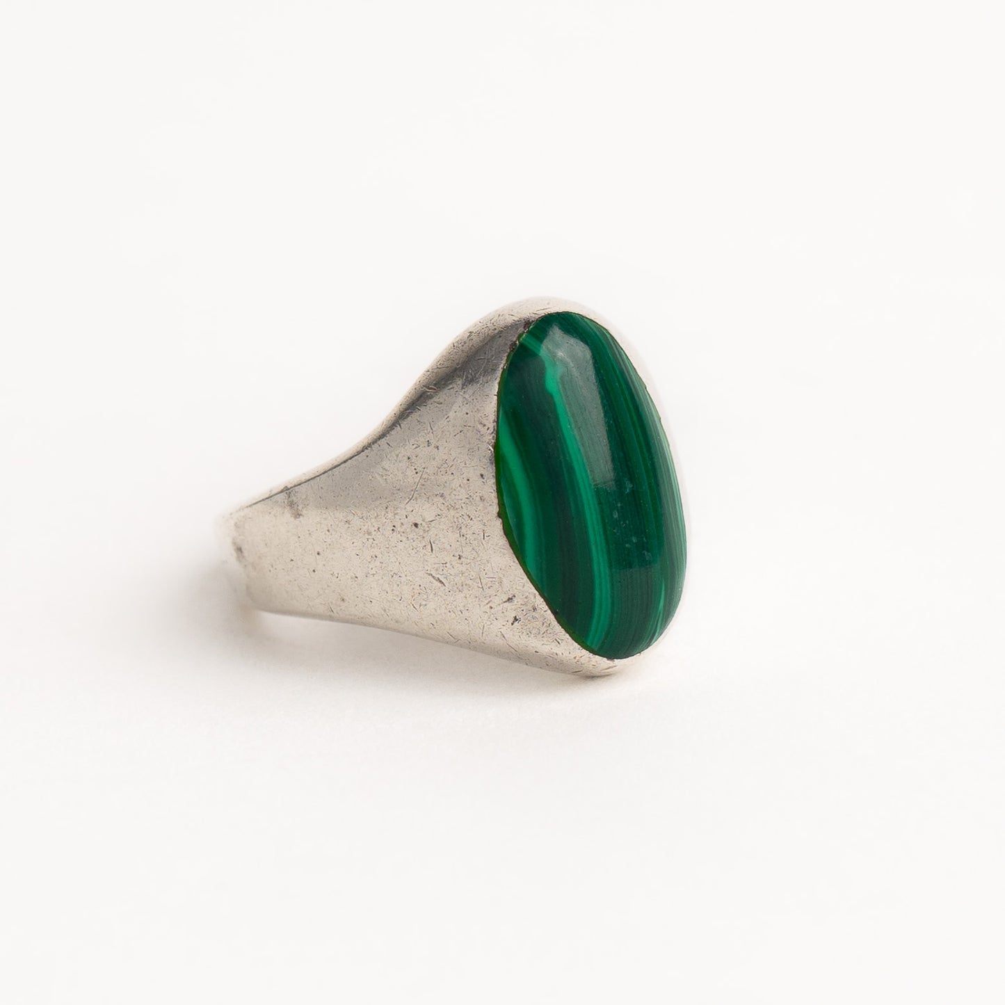 vintage sterling silver ring with oval malachite stone - size 6