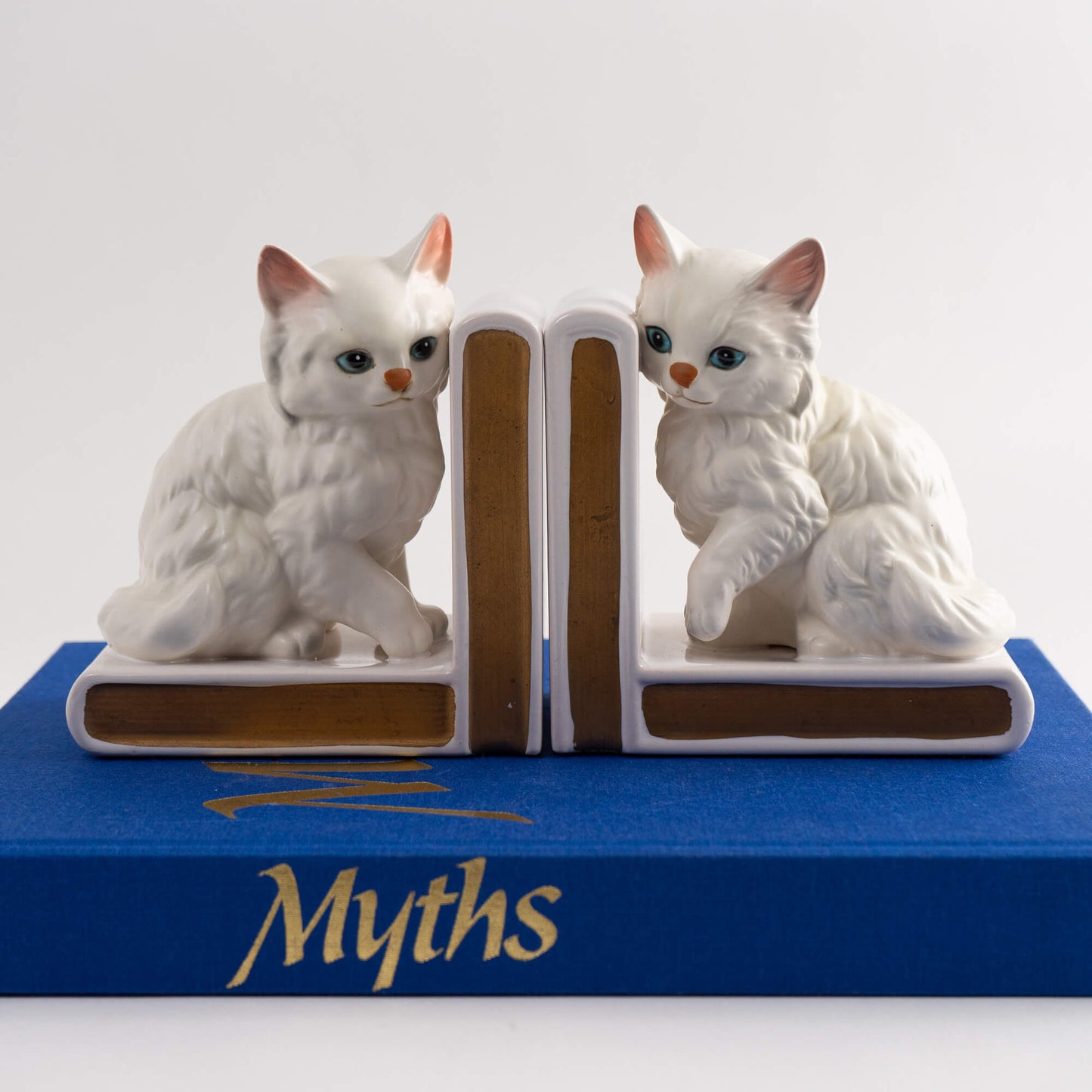 Vintage White Kitten Ceramic Bookends - A Pair