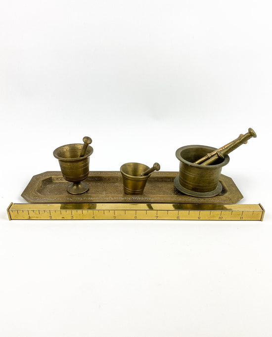 Load image into Gallery viewer, Vintage Miniature Brass Pestle Mortar Set - Instant Collection
