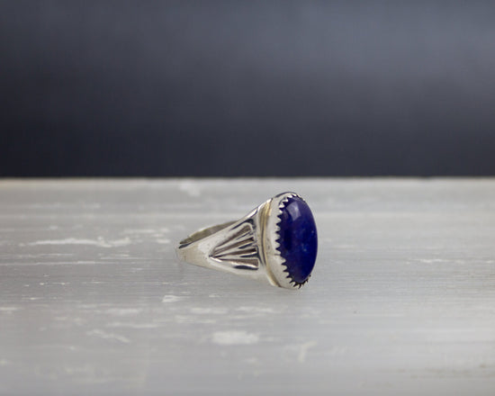 Vintage Lapis Lazuli and Silver Ring - Size 9