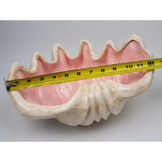 Load image into Gallery viewer, Vintage Blush Ceramic Shell Bowl
