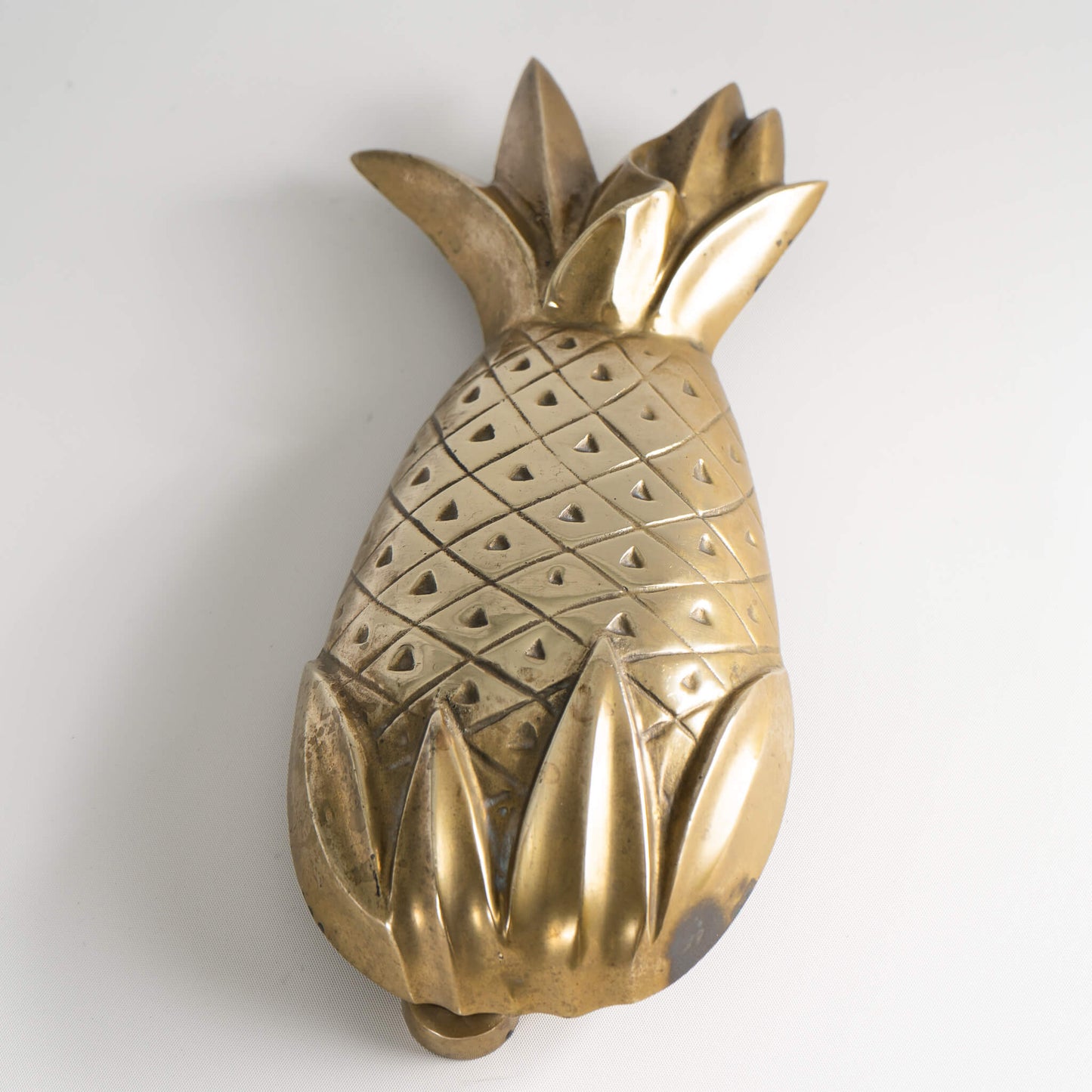 Load image into Gallery viewer, Vintage Brass Pineapple Door Knocker
