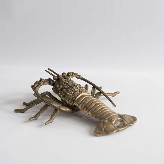 Load image into Gallery viewer, Mid Century Vintage Brass Sea Creatures Lobster/ Crawfish - Set of 2
