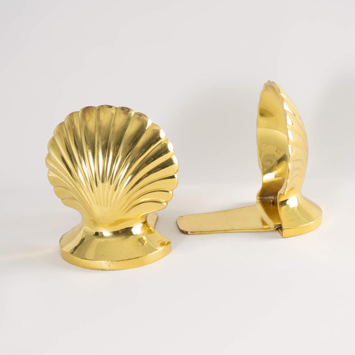 Vintage Brass Sea Shell Bookends – The Vintage Advisor