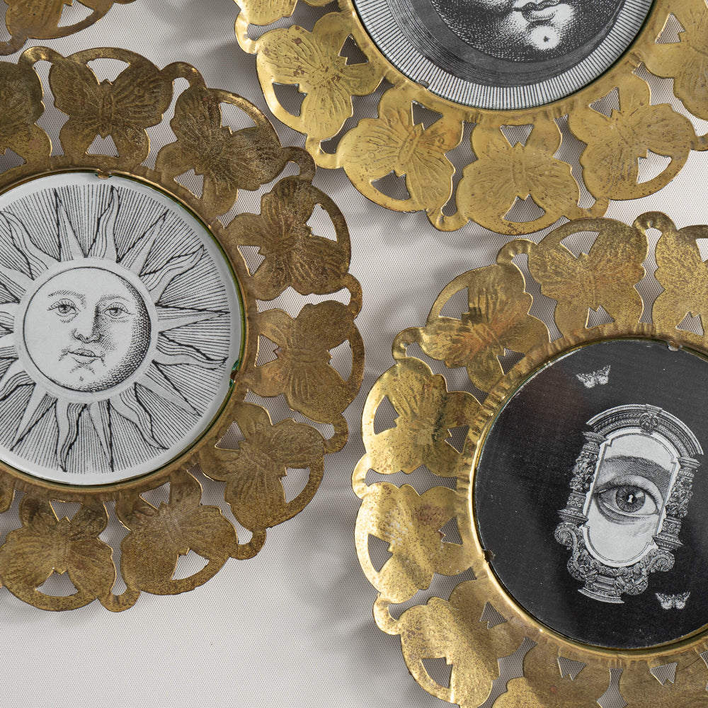 
                  
                    Vintage Round Brass Butterly Edge Frames 
                  
                