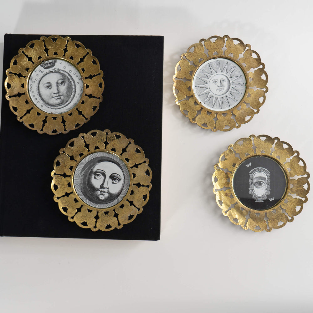 
                  
                    Vintage Round Brass Butterly Edge Frames 
                  
                