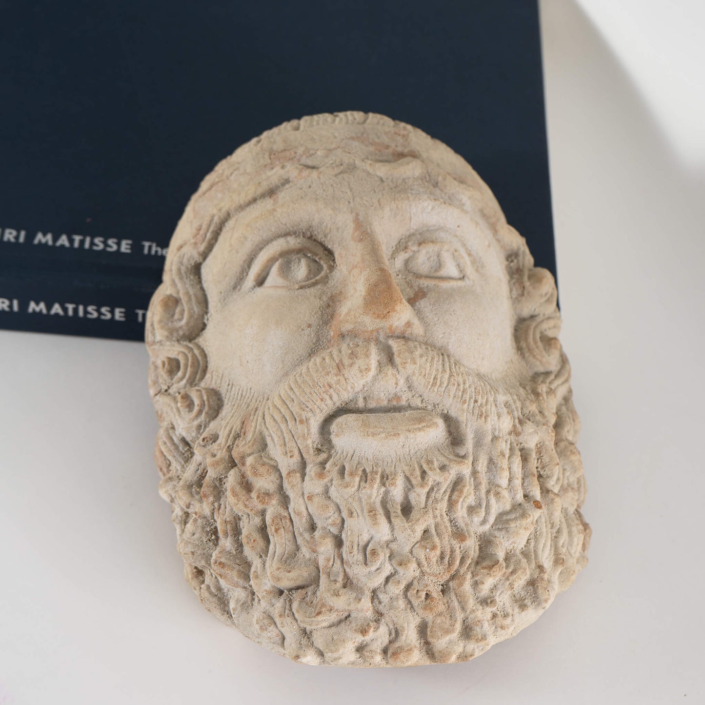 Load image into Gallery viewer, Vintage Plaster Zeus Mask
