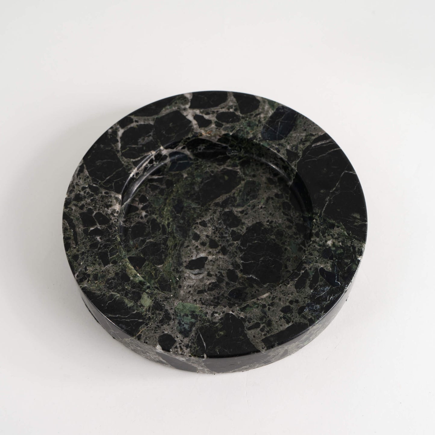 Load image into Gallery viewer, Vintage Black Marble Ashtray Catchall Entryway organizer 
