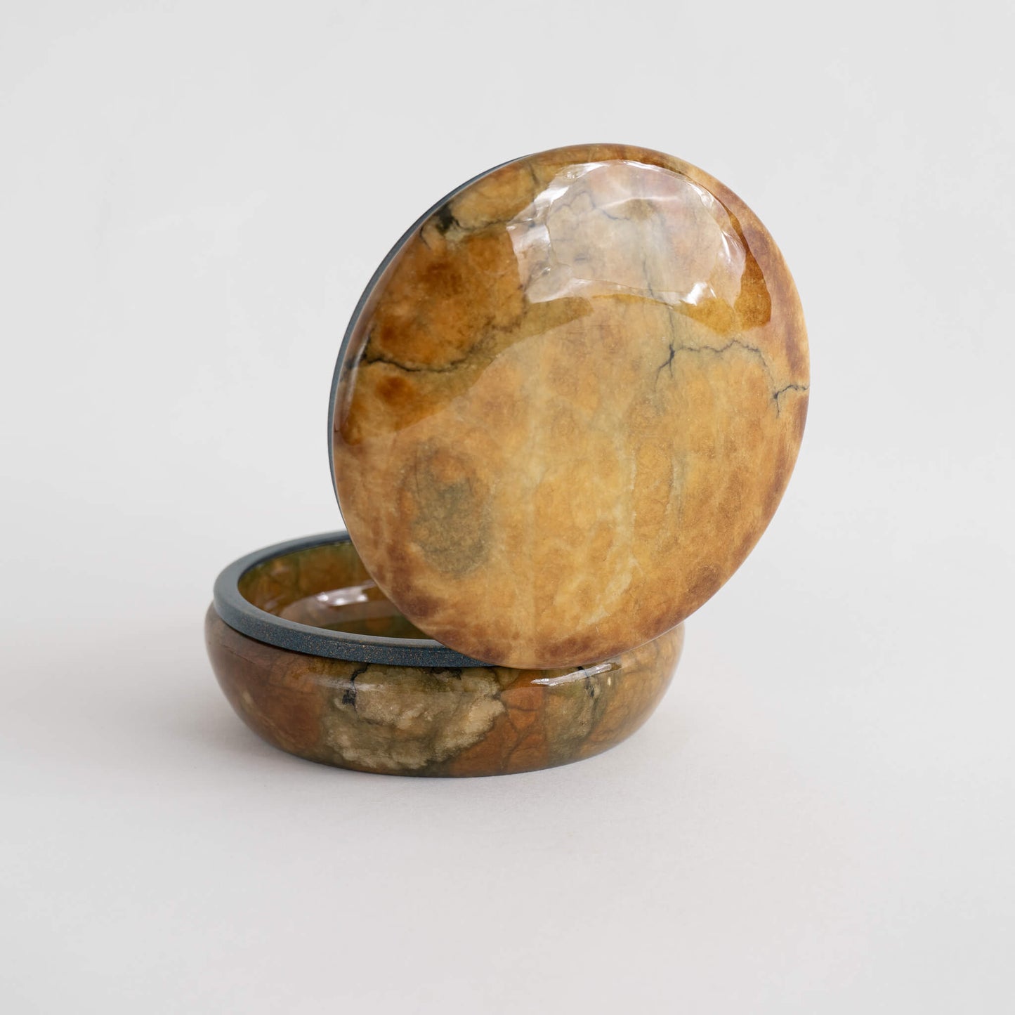 Load image into Gallery viewer, Vintage Round Italian Alabaster Jewelry Box
